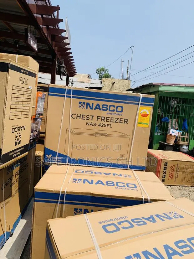 Shop Quality Nasco NAS-425FL 318-Liter Single-Door Chest Freezer · Photo 1