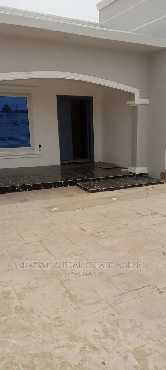 Furnished 3bdrm House in Winneba Low Cost, Effutu Municipal for rent · Photo 1