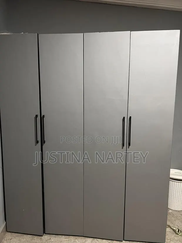 6ft Tall Four Door Wardrobe With Many Compartments. Almost New · Photo 1