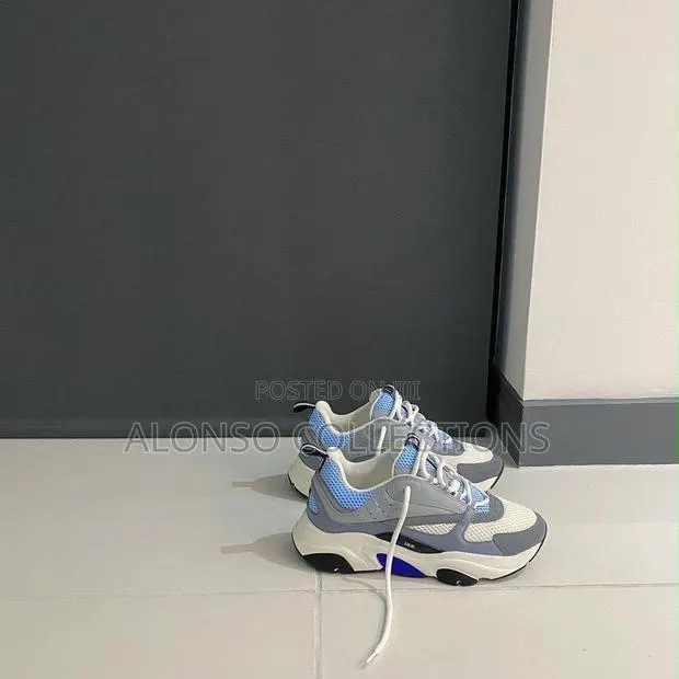 Dior B22 Available · Photo 2