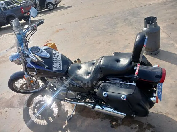 Kawasaki Vulcan 2000 2000 Black · Photo 1
