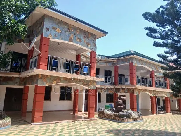 3bdrm Apartment in Fast Rent Agency, Ability for rent · Photo 1