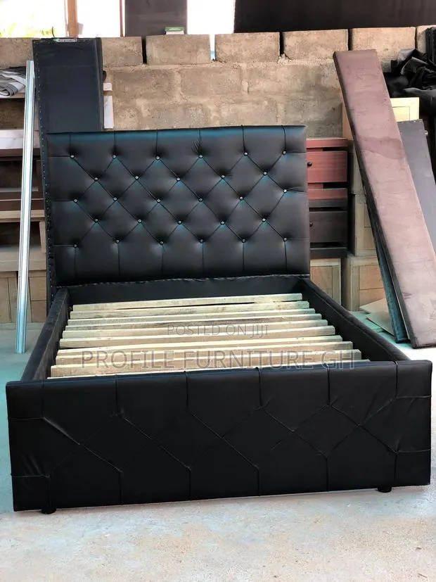 Black Double Bedframe 54/75// Payment on Delivery · Photo 1