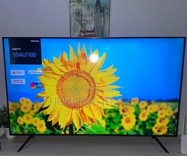 Samsung 55" AU7100 Crystal UHD Smart TV · Photo 1