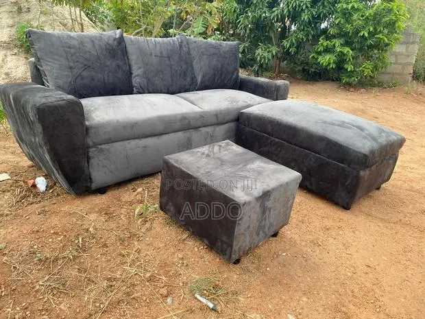 Beautifully Made L Sofa for Sale · Photo 1