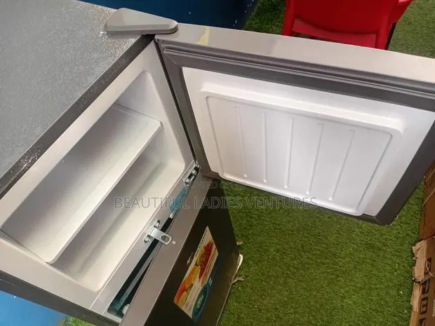 Westpool 80l Energy-Saving Refrigerator – Smart Cooling Solution · Photo 1