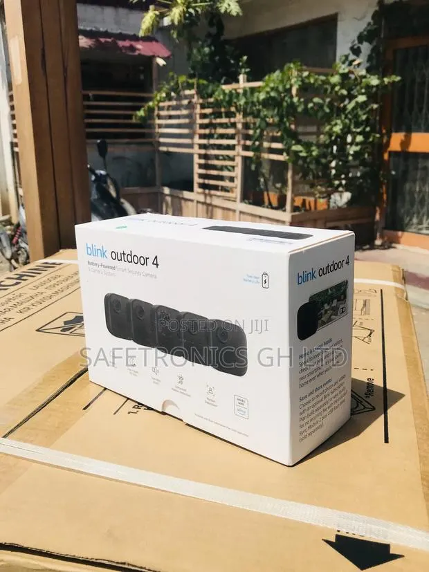 4 Cam Security Black Blink Outdoor CCTV Camera · Photo 1