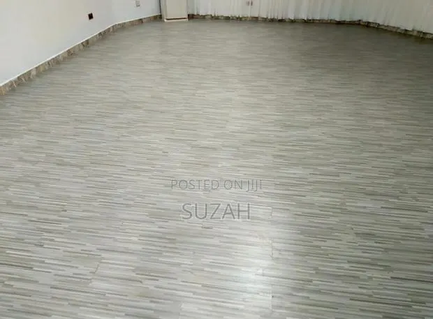 Strip Designed Polyvinyl Tiles · Photo 1