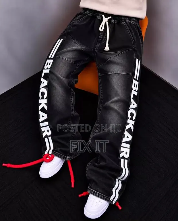 Baggy Jeans · Photo 3
