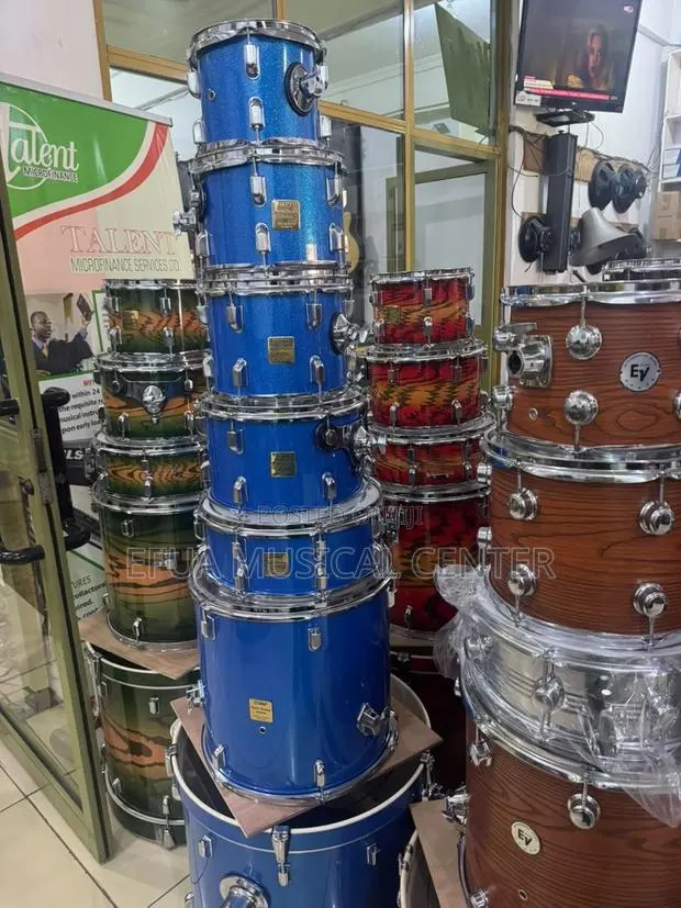 Tama 7 Set Acoustic Drum · Photo 1