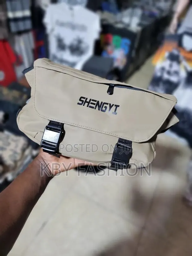 Crossbody Bag · Photo 1