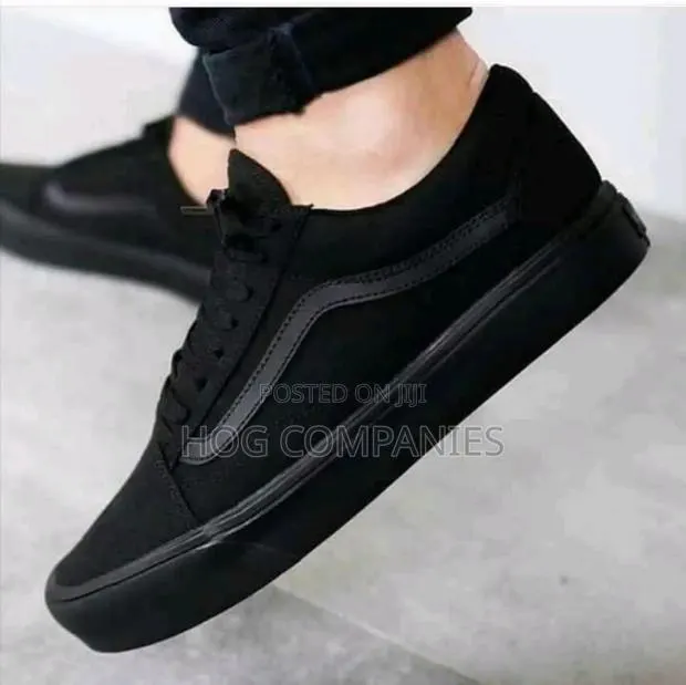 Authentic Classic Vans Sneakers Shoe Footwear · Photo 1