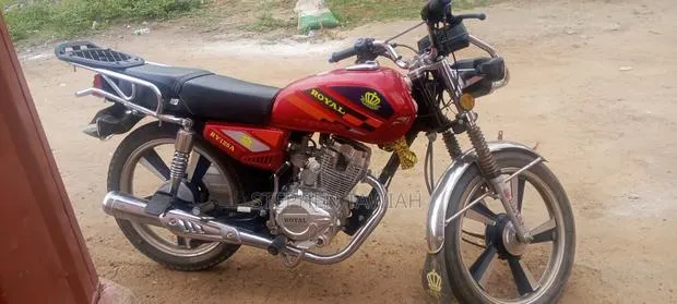 Royal Motorcycle 2026 Red · Photo 4