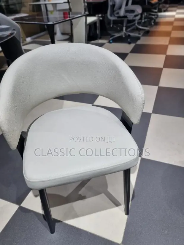 Curved Executive Dining Chairs · Photo 1