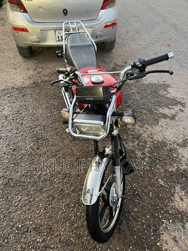 Royal Motorcycle 2026 Red · Photo 1