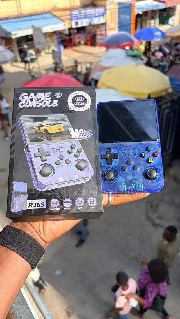 R36s Game Console · Photo 1