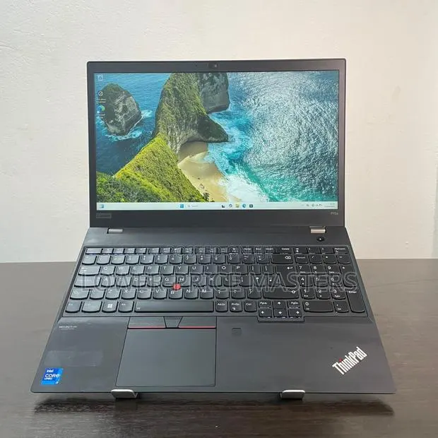 New Laptop Lenovo Thinkpad P15s 32GB Intel Core i7 SSD 512GB · Photo 1