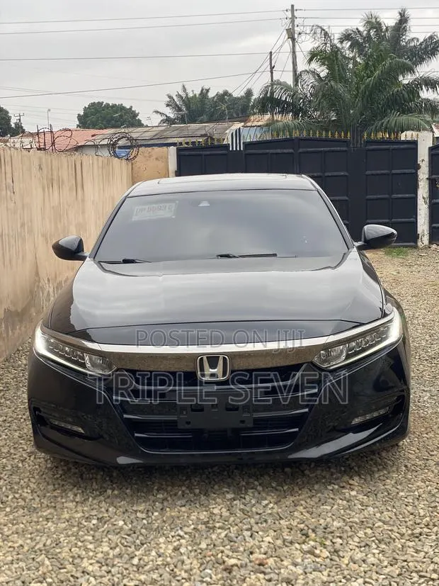 Honda Accord Sport (2.0L 4cyl Turbo 10A) 2019 Black · Photo 1