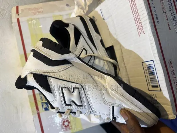 Original New Balance Low Dunk Sneakers · Photo 1