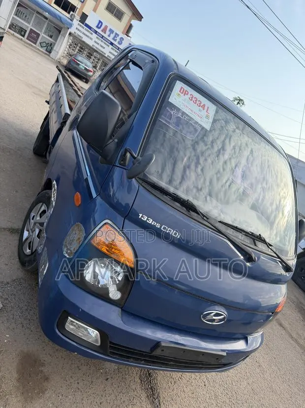 Hyundai Porter II Truck 2012 · Photo 1