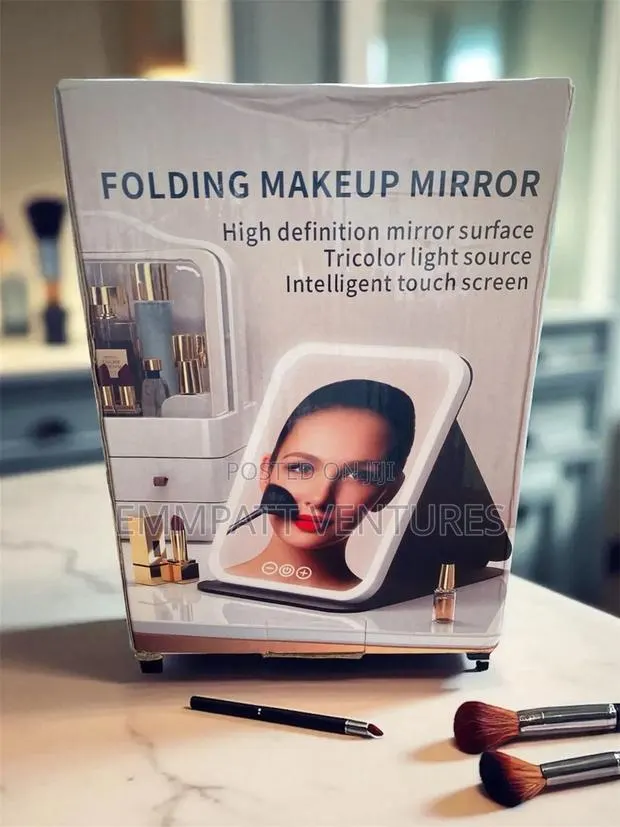 Rechargeable Camping Mirror With Led Light · Photo 1