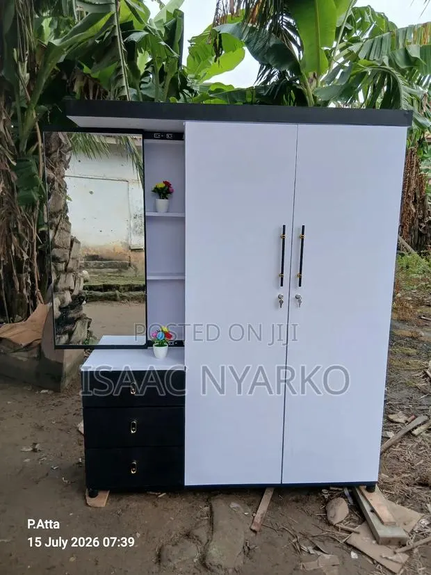 3in1 Wardrobe · Photo 1