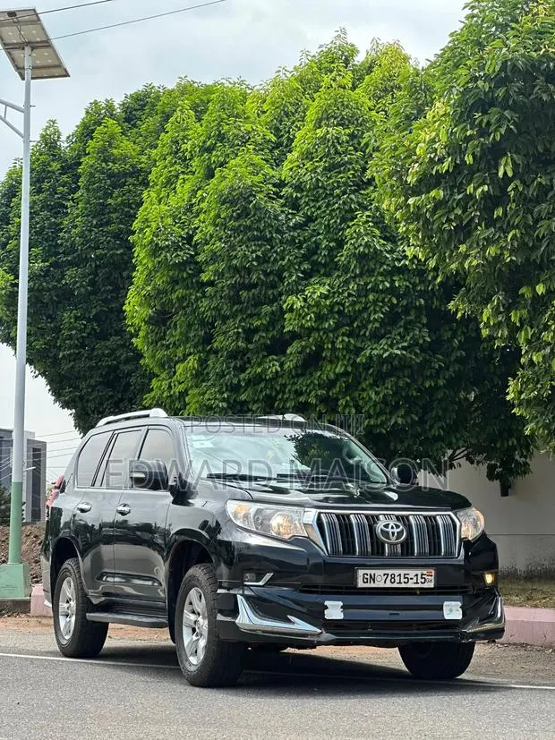 Toyota Land Cruiser Prado 2015 Black · Photo 1