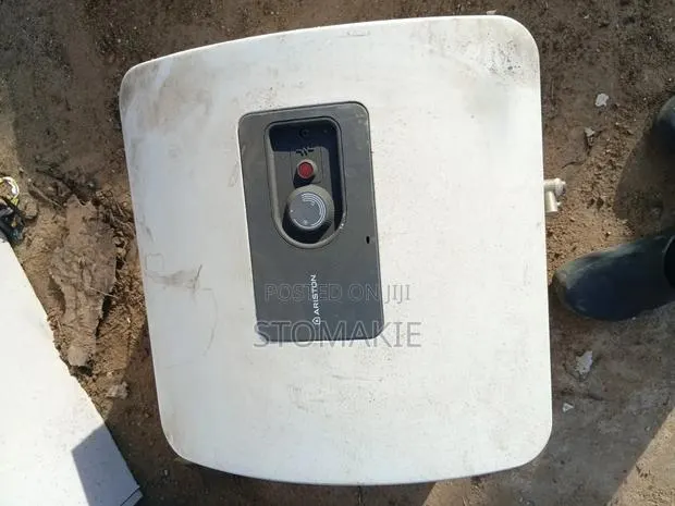 Working Used 15ltr Water Heater · Photo 1