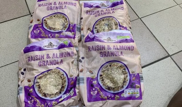 Raising and Almond Granola · Photo 1