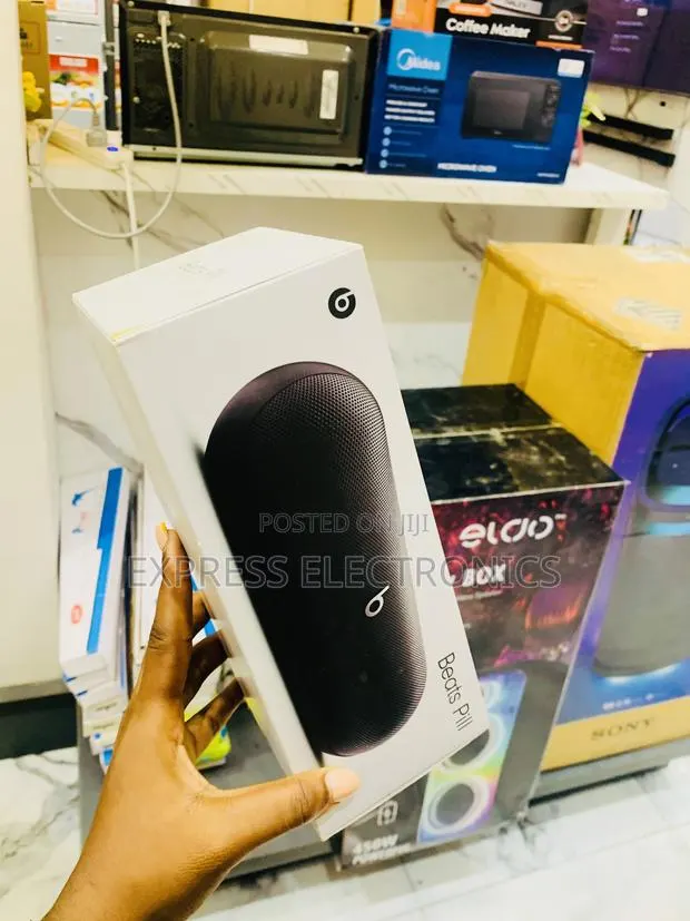Ultra Modern Beats Pill – Portable Bluetooth Wireless Water‐Resistant · Photo 1