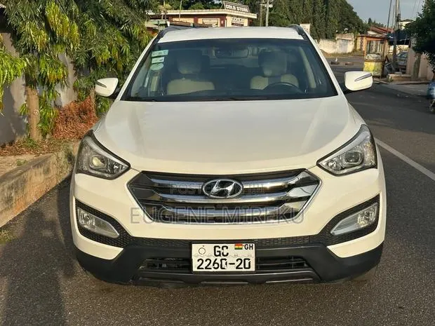 Hyundai Santa Fe 2016 White · Photo 1