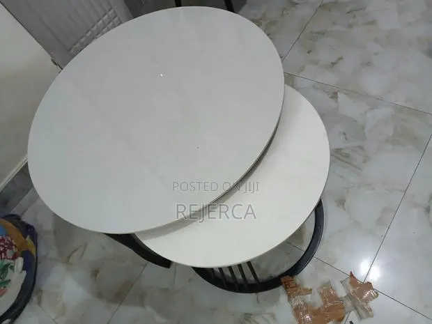 Affordable Brand New Center Table With Metal Legs · Photo 1