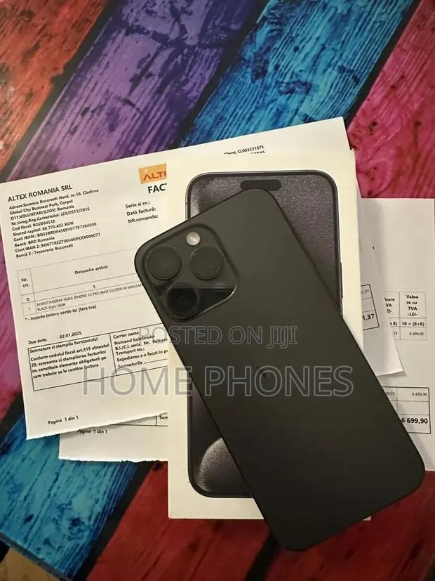 Apple iPhone 15 Pro Max 256 GB Black · Photo 1