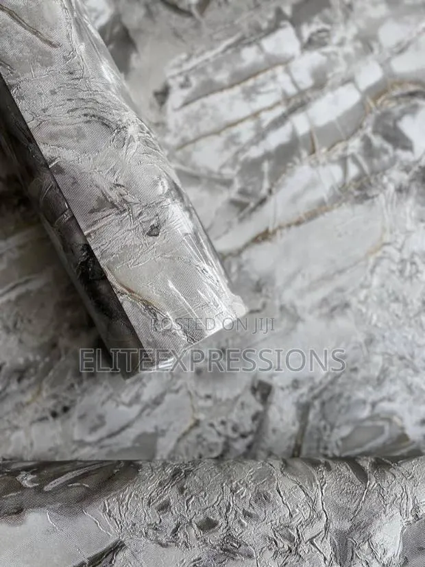 Wallpaper Installation · Photo 1