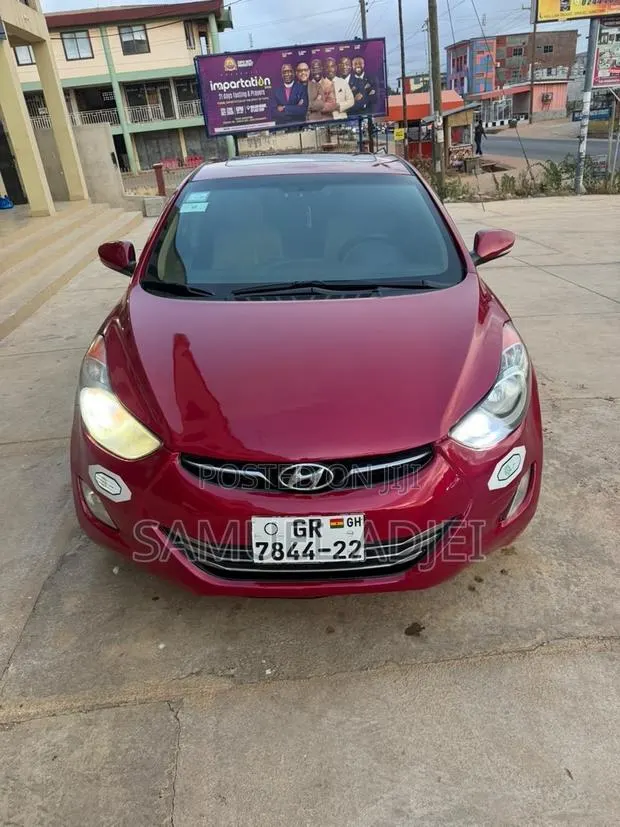Hyundai Elantra 2013 Red · Photo 1