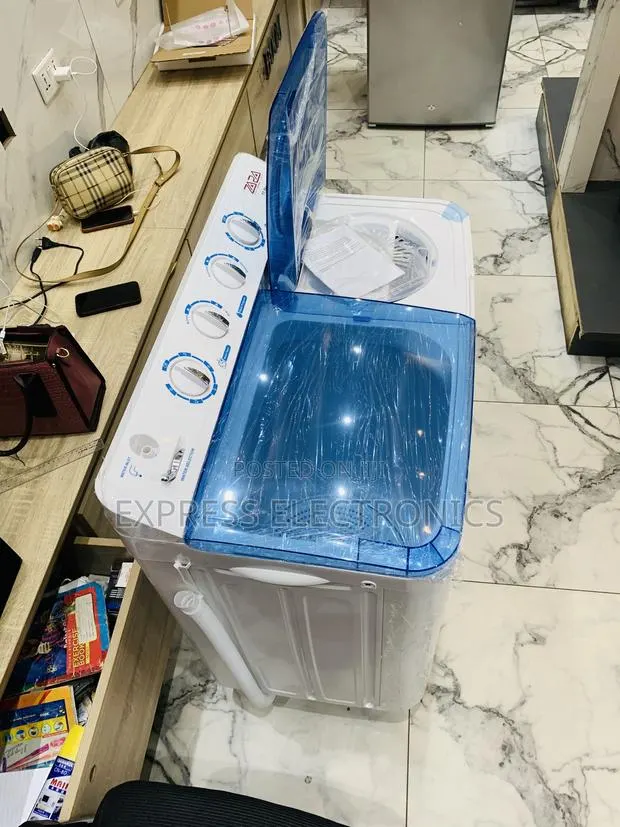 Highly Recommended White Wm 11kg Topload Twintub · Photo 1
