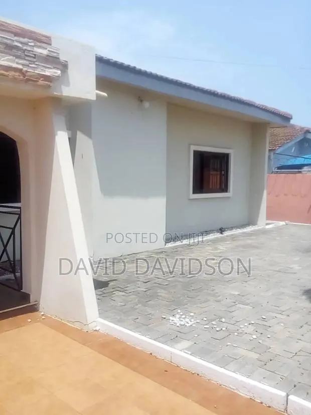 4bdrm Mansion in 4 Bedroom Self, Tema Metropolitan for rent · Photo 1