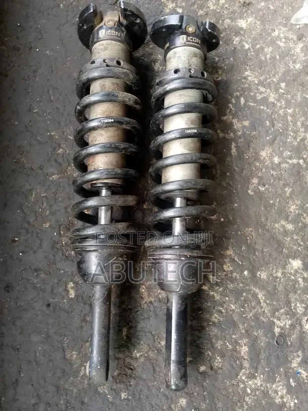 Front Lift Shock Toyota Tacoma 4wd, Fj Cruiser 2016 -2023 · Photo 1