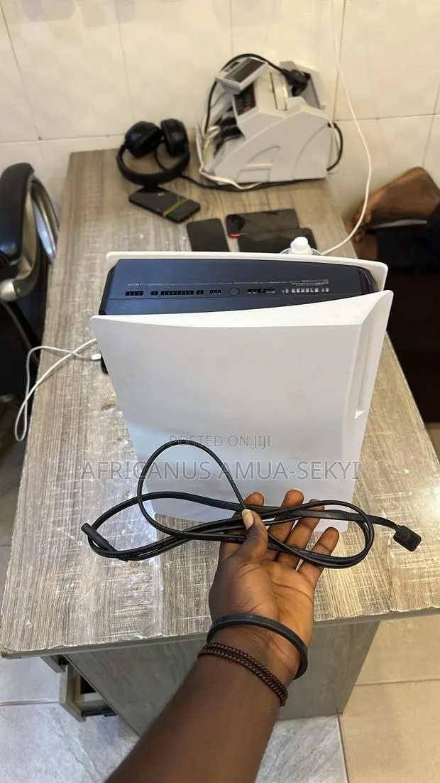 Playstation 5 · Photo 3