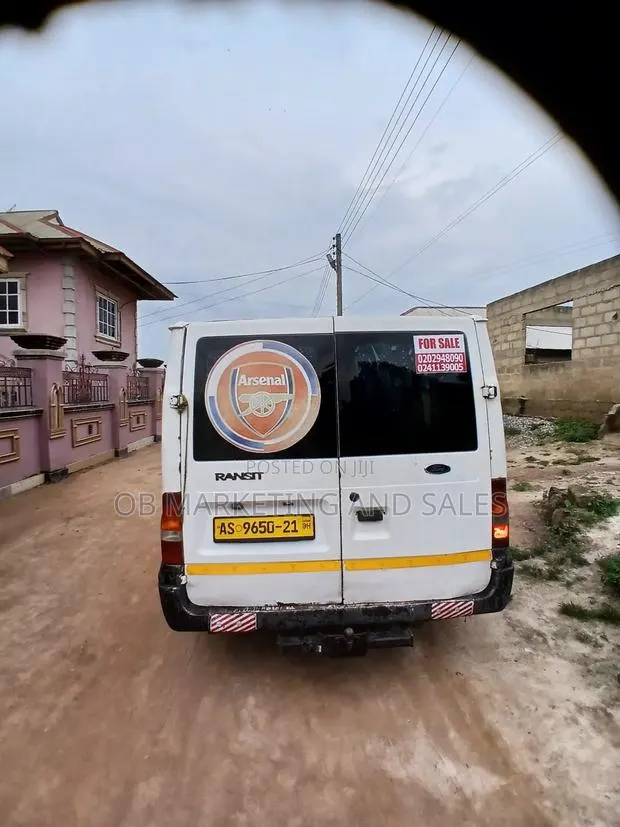 Ford Transit 2003 White · Photo 2