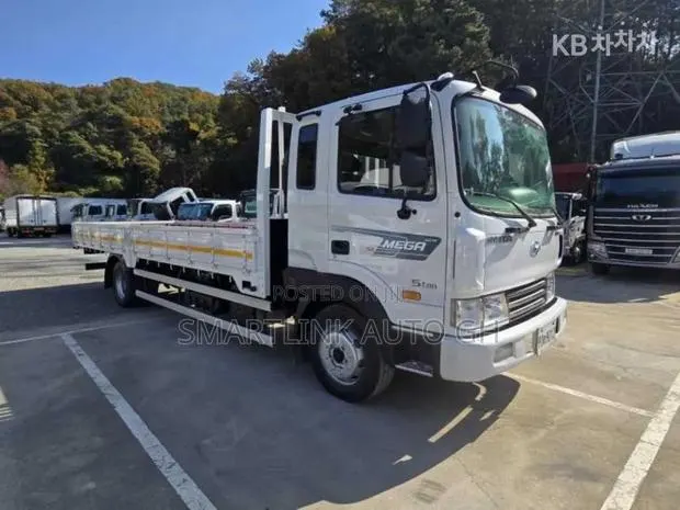 🔥🔥 2007 Hyundai 5 Ton Truck 🔥🔥 · Photo 1