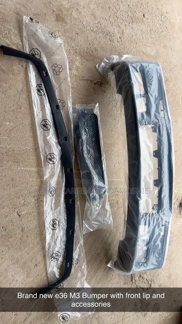 BMW E36 M3 Bumper With Front Lip · Photo 1