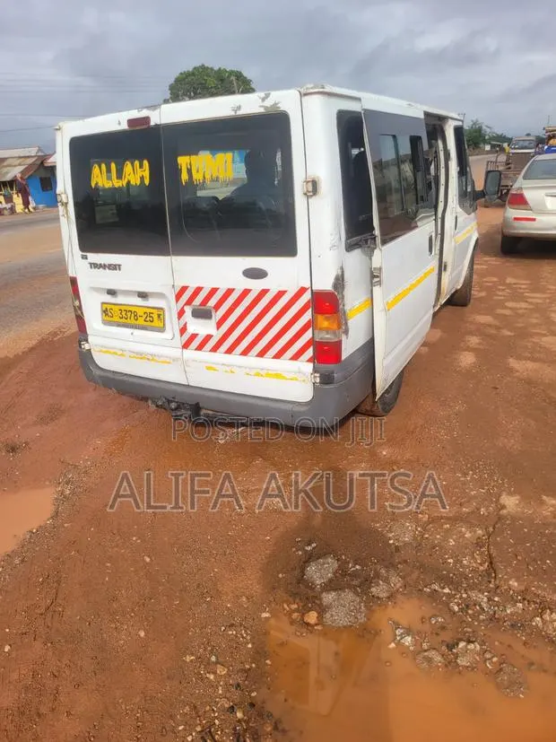 Ford Transit 2025 White · Photo 1