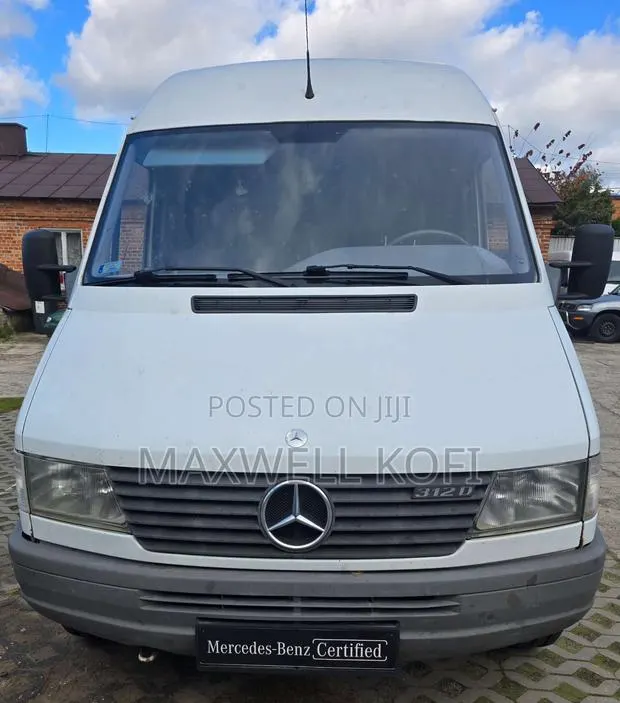 Mercedes-Benz Sprinter 2005 White · Photo 1