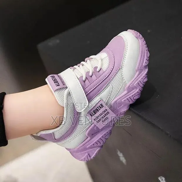 Stylish Girls Sneakers · Photo 3
