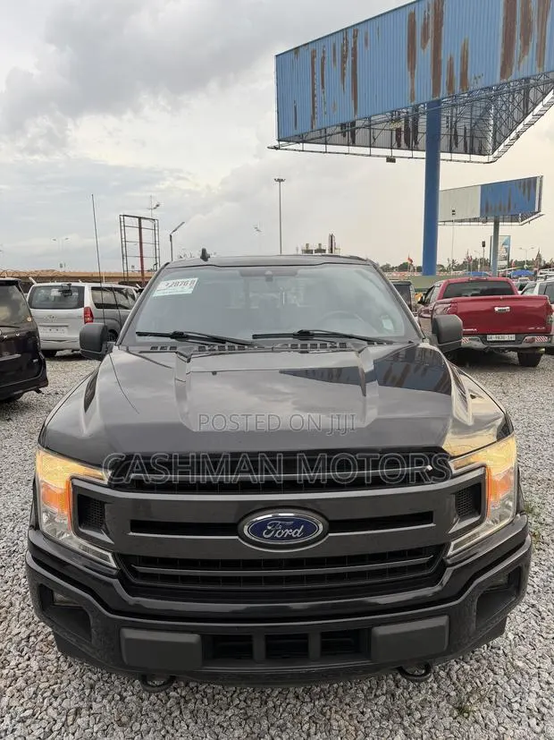Ford F-150 XLT 4x4 Regular Cab Styleside 6.5 ft. box 122 in. WB 2019 · Photo 1