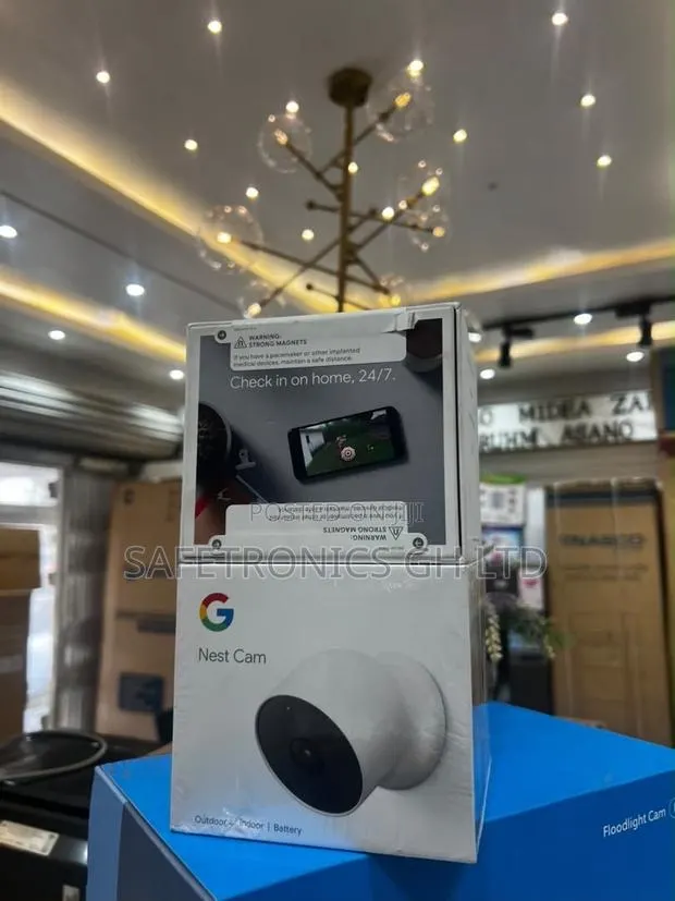 Newest Update < Security Camera White Nest Battery · Photo 1