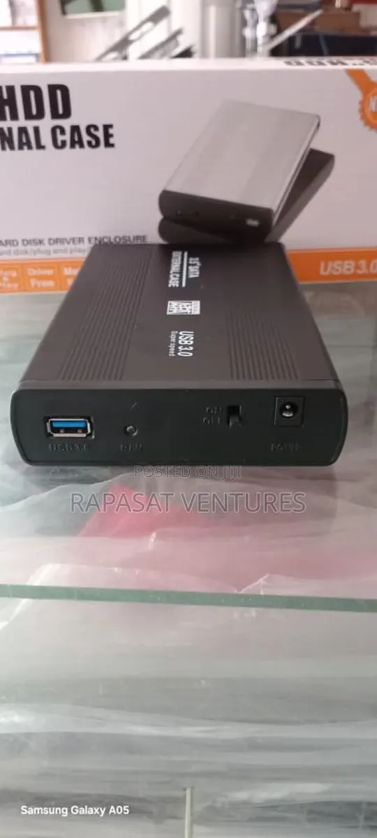 3.5" Usb 3.0 Sata External Hard Drive Enclosure · Photo 1