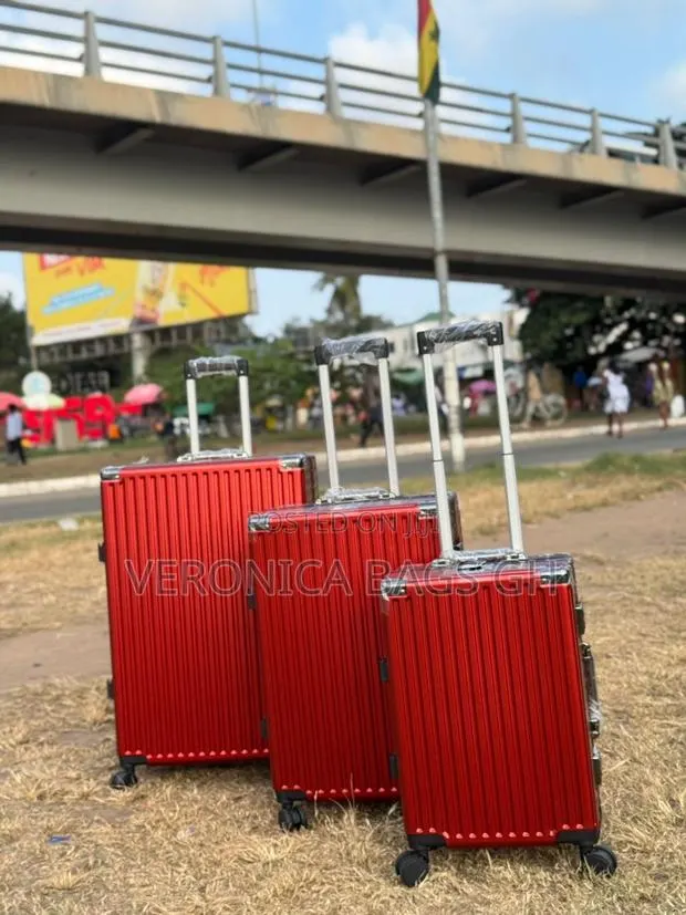 Zipless Trolley Suitcase · Photo 1