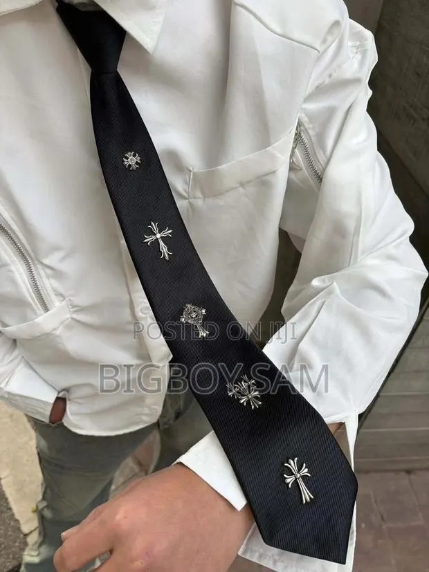Chrome Hearts Tie · Photo 1